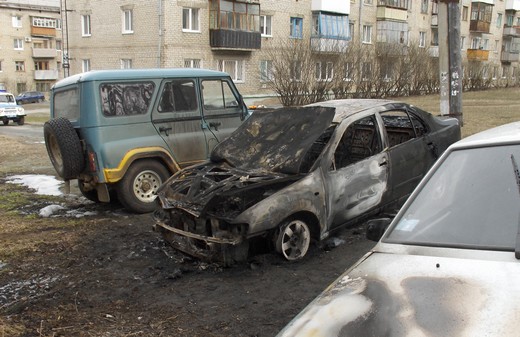 В Качканаре неизвестные сожгли машину Ниссан