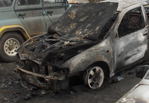 В Качканаре неизвестные сожгли машину Ниссан