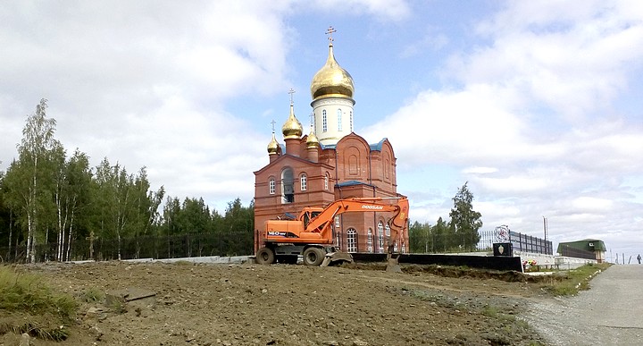 строительство парка возле храма